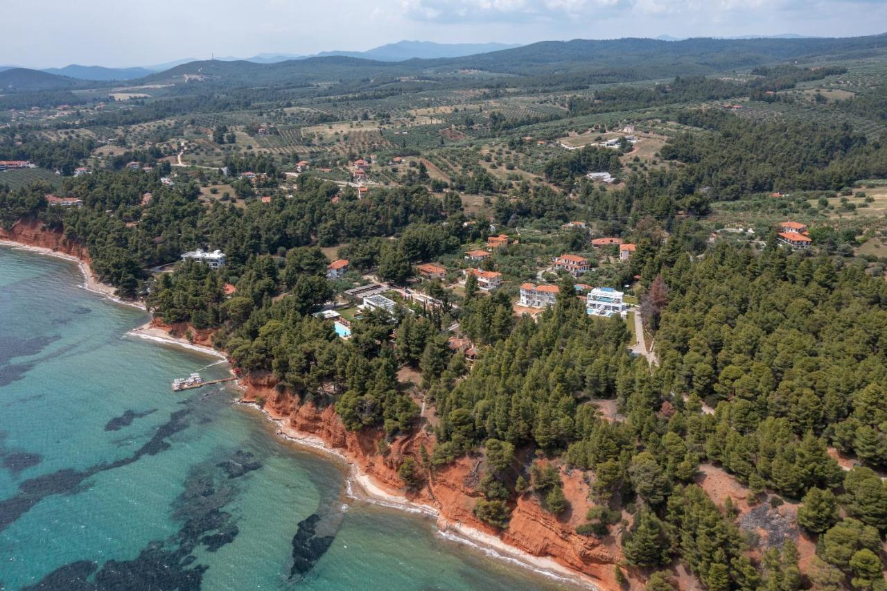 Nikiti Botanic Pool Suites Экстерьер фото