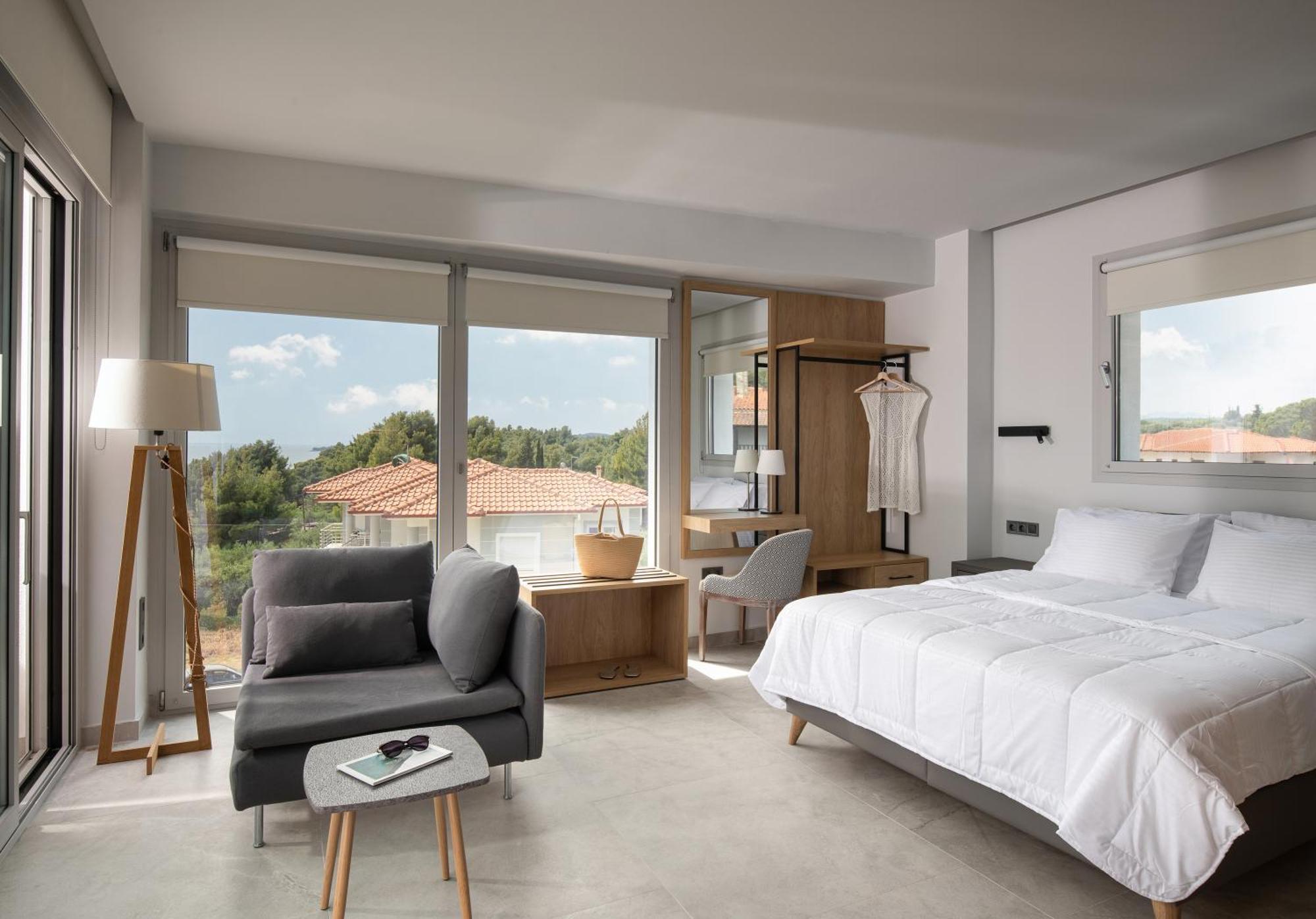 Nikiti Botanic Pool Suites Экстерьер фото